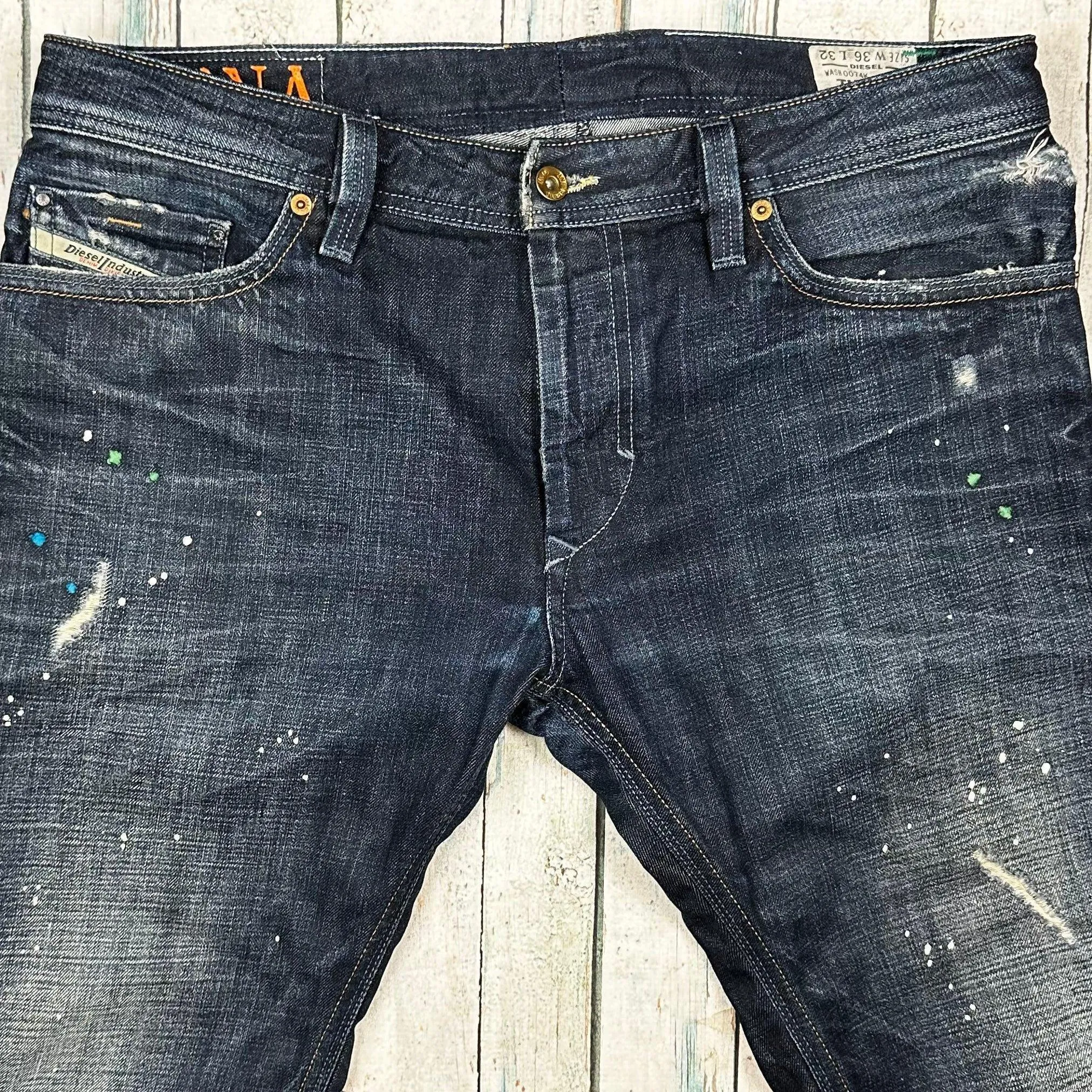 Diesel 'Thanaz' Slim Straight Mens Paint Jeans - Size 36
